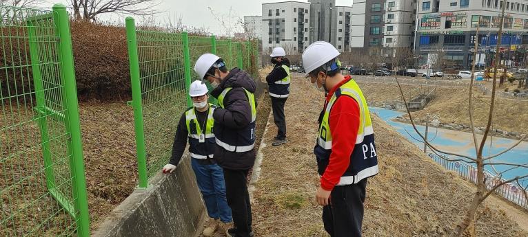 군포도시공사, 해빙기 대비 안전점검 실시.jpg