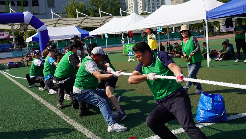 군포도시공사, 노사 한마음 체육대회 개최 - 줄다리기4
