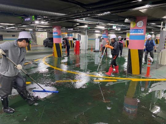군포도시공사, 전 사업장 봄맞이 환경 정비 실시.jpg